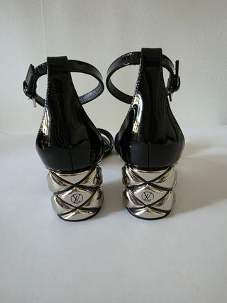 Louis Vuitton Black Patent Leather Silver-tone Sandals 36 sz
