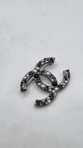 Chanel Silver-tone Faux Pearl Resin Interlocking CC Pin Brooch