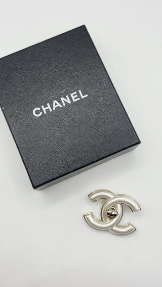 Chanel Goldtone Metal Glass Pearl Interlocking CC Turnlock Brooch
