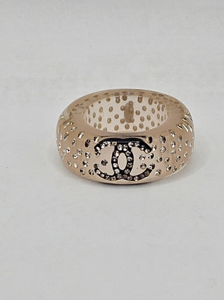 Chanel Beige Strass & Resin Interlocking CC Band Ring Size: 5.75