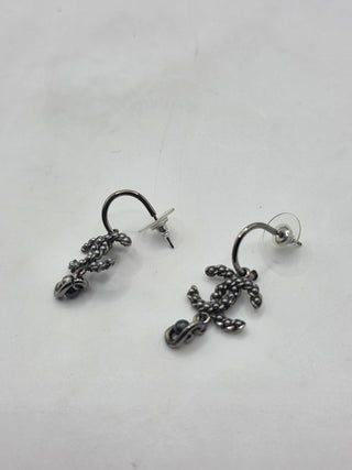 Chanel Silver-tone Ruthenium Metal CC Faux Pearl Drop Earrings