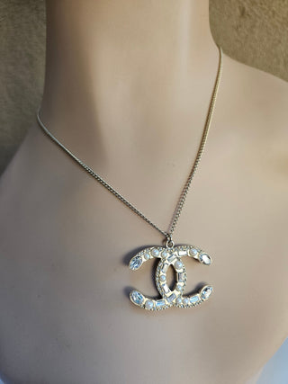 Chanel Gol-tone Faux Pearl Strass CC Pendant Necklace