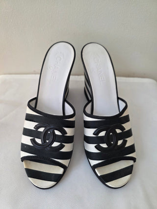 Chanel Black multicolor Interlocking CC 2010 Slides wedges 41 sz