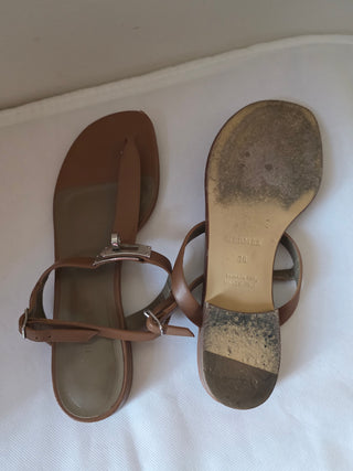 Hermès Olivia Brown Leather T-Strap Sandals 36 sz