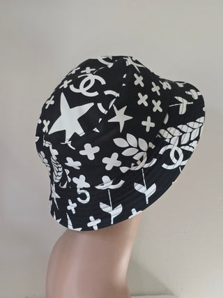Chanel Black Interlocking CC Printed bucket hat M sz