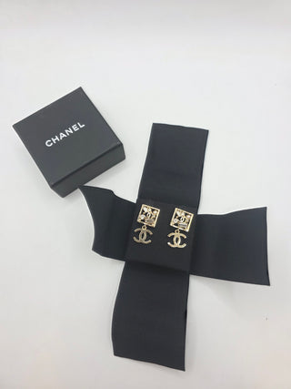 Chanel Gold-tone Faux Pearl Strass Cluster Interlocking CC Drop Earrings
