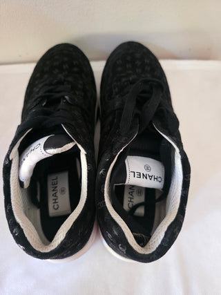 Chanel Black Interlocking CC Logo Suede Sneakers 39.5 EU