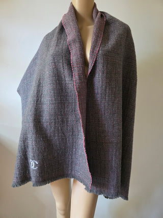 Chanel Grey Pink Cashmere Interlocking CC Metallic Thread Fringe Scarf