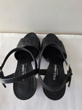 Dolce and Gabana black leather DG logo platform sandals 38.5 sz