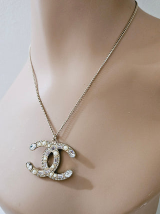 Chanel Gol-tone Faux Pearl Strass CC Pendant Necklace