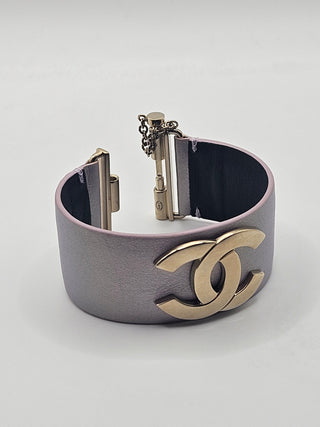 Chanel Iridescent Purple Leather Interlocking CC Logo Wide Cuff