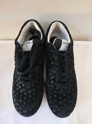 Chanel Black Interlocking CC Logo Suede Sneakers 39.5 EU