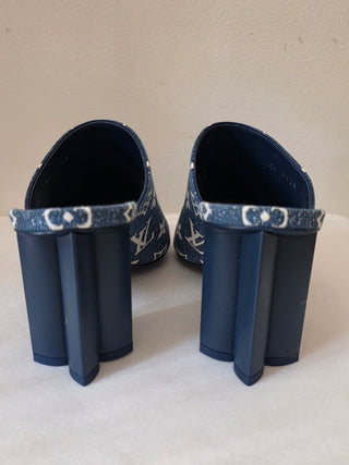 Louis Vuitton Blue LV Monogram Denim Slides 40 sz