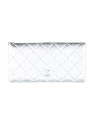 Chanel Silver-tone Interlocking CC Yen Wallet Bifold Wallet