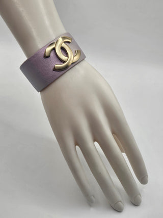 Chanel Iridescent Purple Leather Interlocking CC Logo Wide Cuff