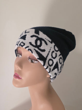 Chanel Black/White Interlocking CC Cashmere Beanie One size