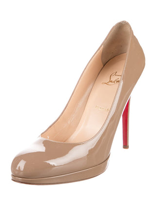 Christian Louboutin Beige Patent Leather Pumps 40 sz