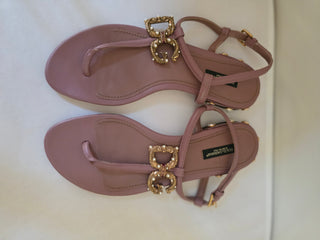 Dolce & Gabbana beige leather pearl logo embellished thong sandals 37 sz