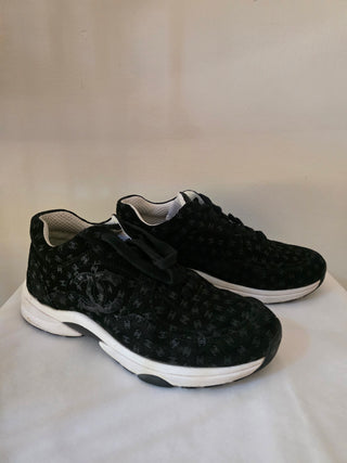 Chanel Black Interlocking CC Logo Suede Sneakers 39.5 EU