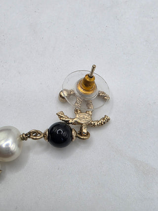 Chanel Gold-tone Pearl Faux Strass Interlocking CC Drop Earrings