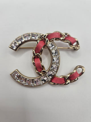 Chanel Pink Leather Gold-tone Strass Interlocking CC Brooch