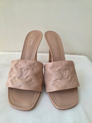Louis Vuitton Beige LV Monogram Leather Slides 41 EU