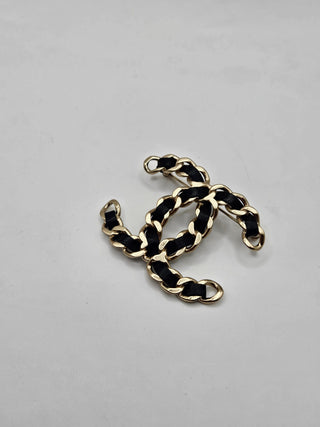 Cute Chanel Gold-tone 2019 Leather Woven Interlocking CC Brooch