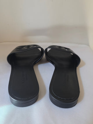 Dolce & Gabbana Black Leather D&G Logo Cutout Sandals 37 sz