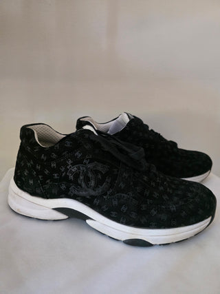 Chanel Black Interlocking CC Logo Suede Sneakers 39.5 EU