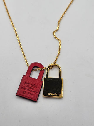 Hermès 18K Gold O'Kelly Pendant Necklace