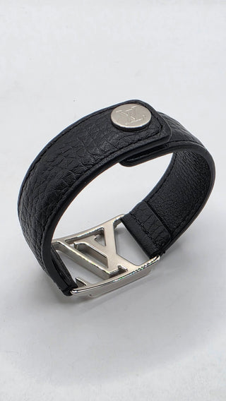 Louis Vuitton Silver-tone LV Logo Black Leather Hockenheim Bracelet