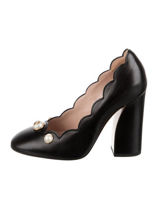 Gucci Black Leather Faux Pearl Accents Leather Pumps 37.5 sz