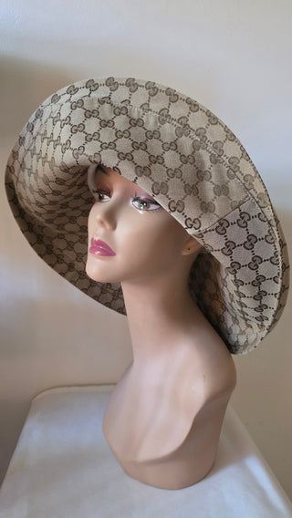 Gucci Beige GG Monogram oversized hat XS sz