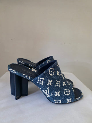Louis Vuitton Blue LV Monogram Denim Slides 40 sz