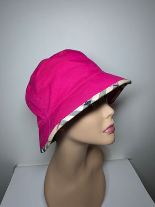 Burberry Pink Nova Check trim bucket hat L sz