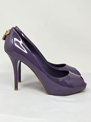 LOUIS VUITTON Patent Leather Oh Really! LV Lock Pumps