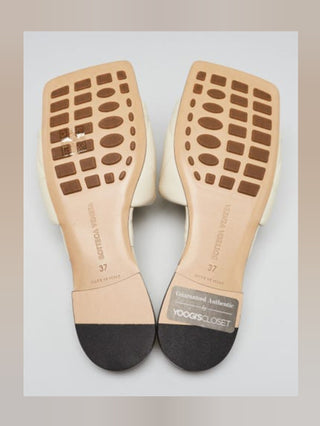 Bottega Veneta White Embossed Leather Lido Flat Sandals 37 sz