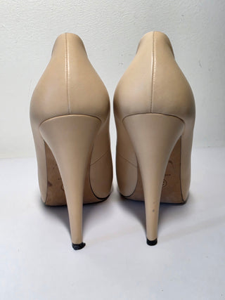 Chanel Beige leather 2013 Interlocking CC Logo Pumps 39 sz