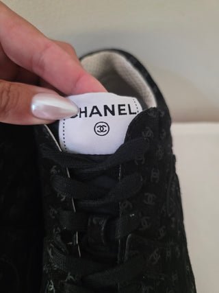 Chanel Black Interlocking CC Logo Suede Sneakers 39.5 EU