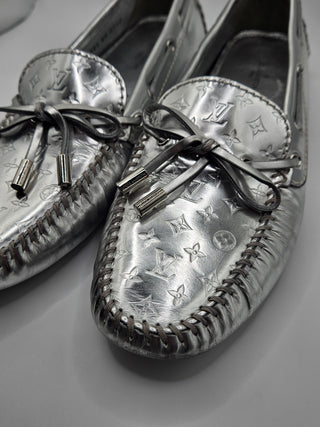 Louis Vuitton Metallic Silver Leather LV Monogram Loafers 38.5 EU