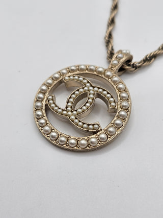 Chanel Gold-tone Faux Pearl Interlocking CC Pendant Necklace