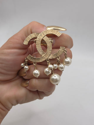 Chanel Gold-tone Faux Pearl Interlocking CC Pin Brooch