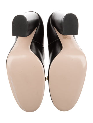Gucci Black Leather Faux Pearl Accents Leather Pumps 37.5 sz