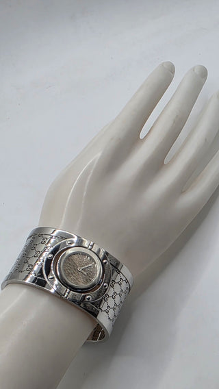 Gucci Silver-tone stainless steel GG Monogram Twirl watch