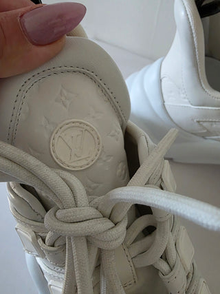 Louis Vuitton White Leather Monogram Canvas Archlight Sneaker 39 sz