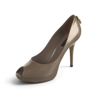 Louis Vuitton Metallic Beige Patent Leather Pumps 37.5 sz