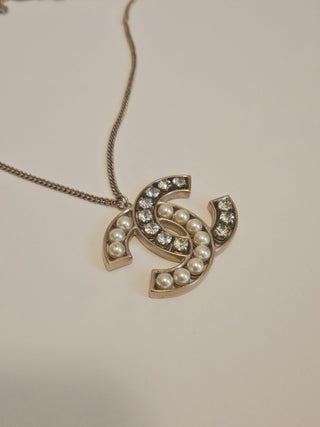 Chanel Faux-Pearl Strass Interlocking CC Pendant Necklace