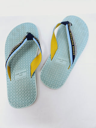 Louis Vuitton Monogram print pool sandals 37 EU