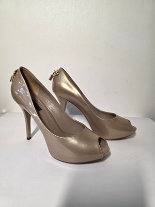 Louis Vuitton Metallic Beige Patent Leather Pumps 37.5 sz