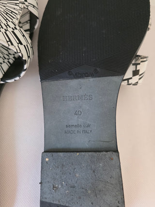Hermès Black White Op'H Oran Calfskin Slides 40 sz